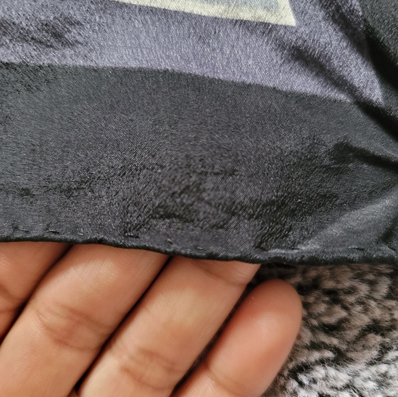 YSL print scarf - Picture 2 of 5